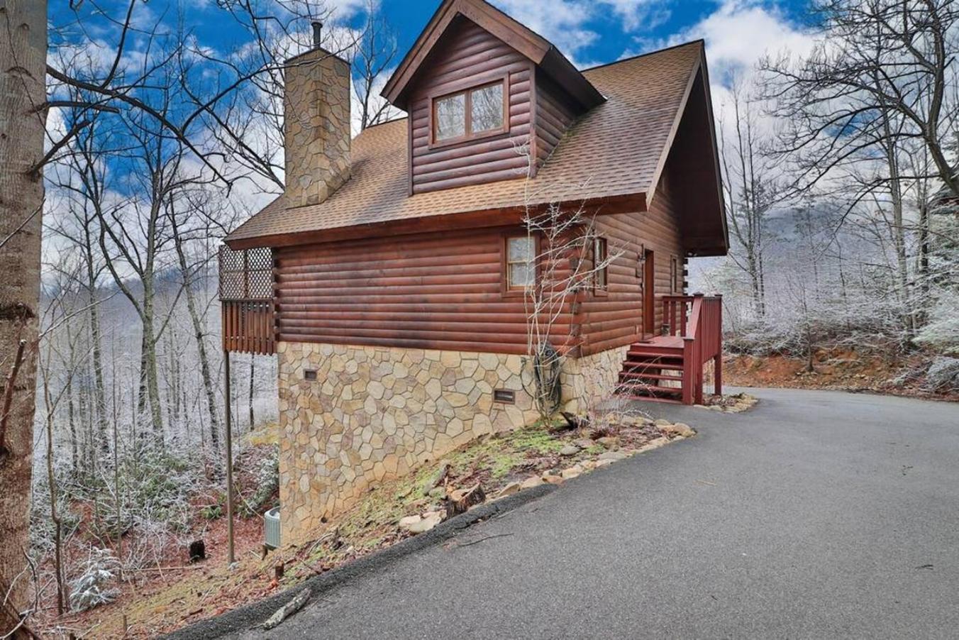 Romantic, Honeymoon Cabin In The Smokies! Гатлинбург Экстерьер фото