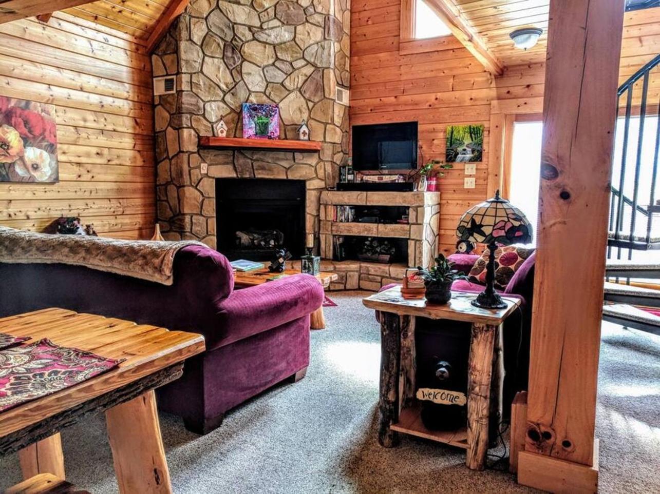 Romantic, Honeymoon Cabin In The Smokies! Гатлинбург Экстерьер фото