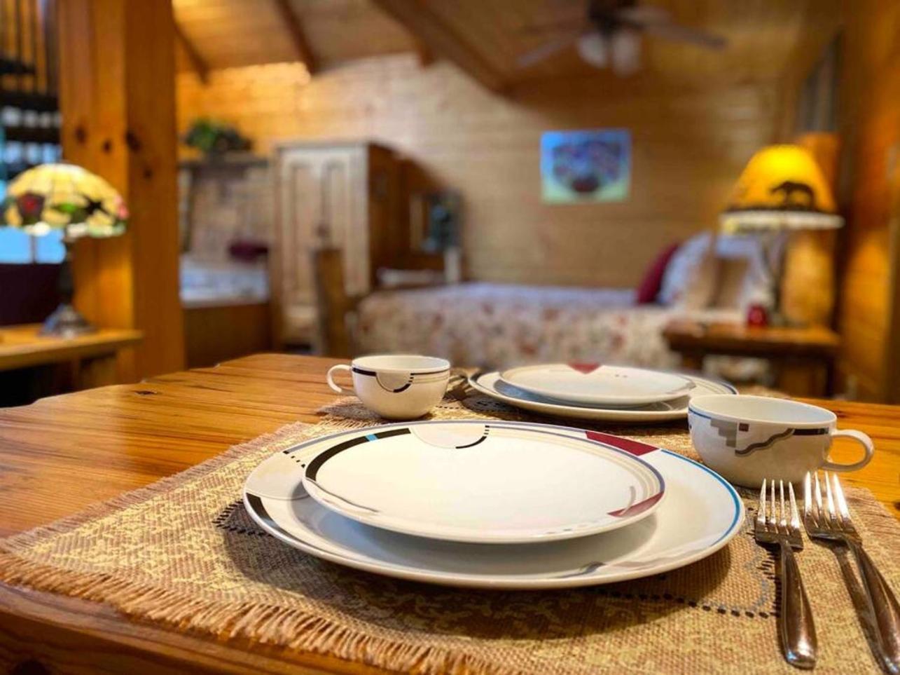 Romantic, Honeymoon Cabin In The Smokies! Гатлинбург Экстерьер фото
