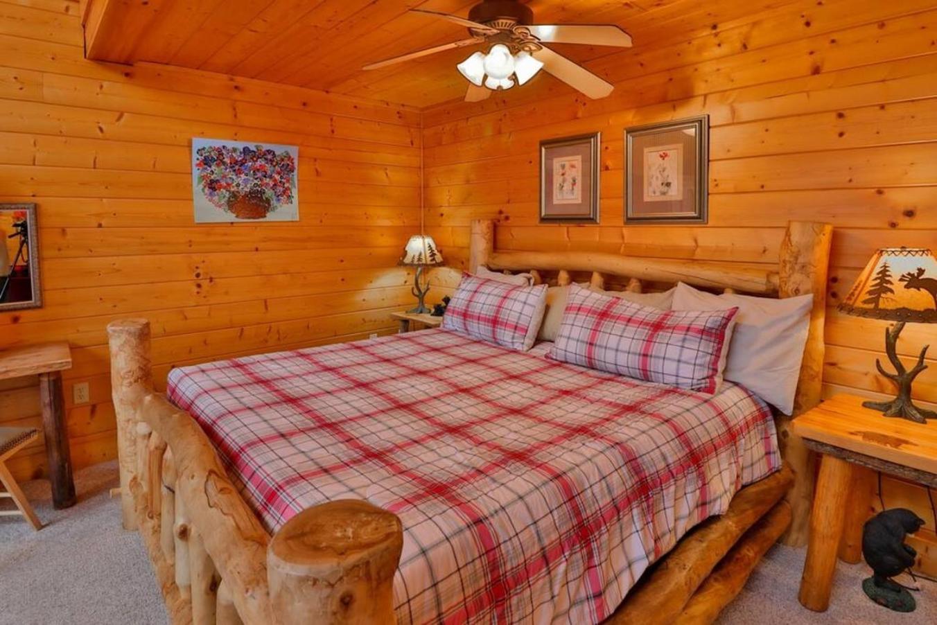 Romantic, Honeymoon Cabin In The Smokies! Гатлинбург Экстерьер фото