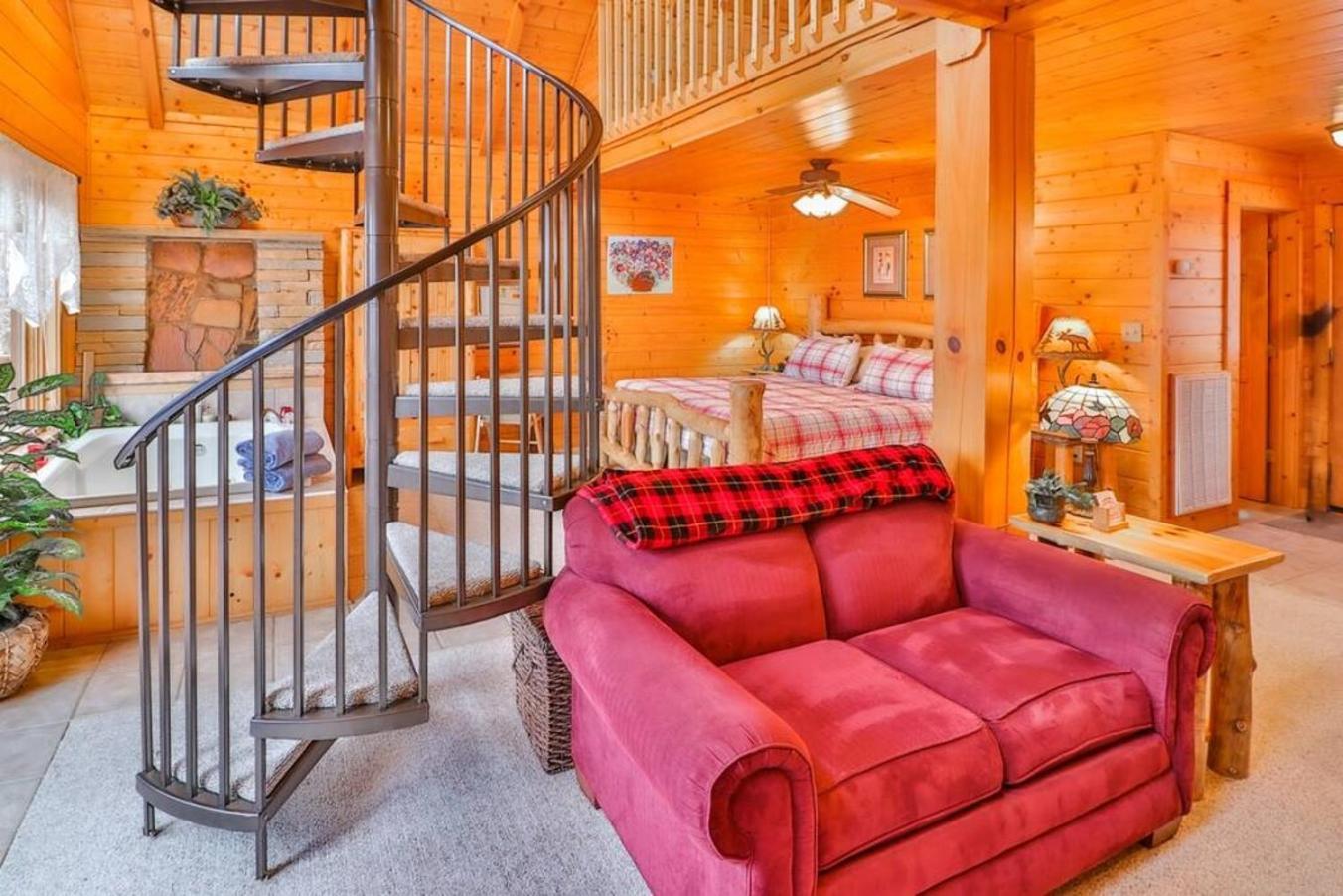 Romantic, Honeymoon Cabin In The Smokies! Гатлинбург Экстерьер фото