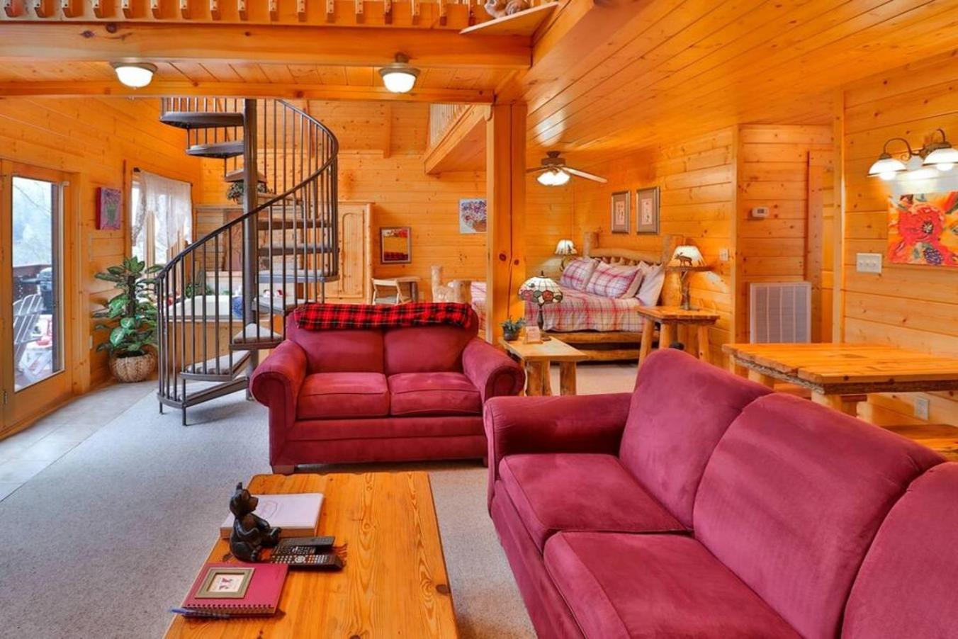 Romantic, Honeymoon Cabin In The Smokies! Гатлинбург Экстерьер фото
