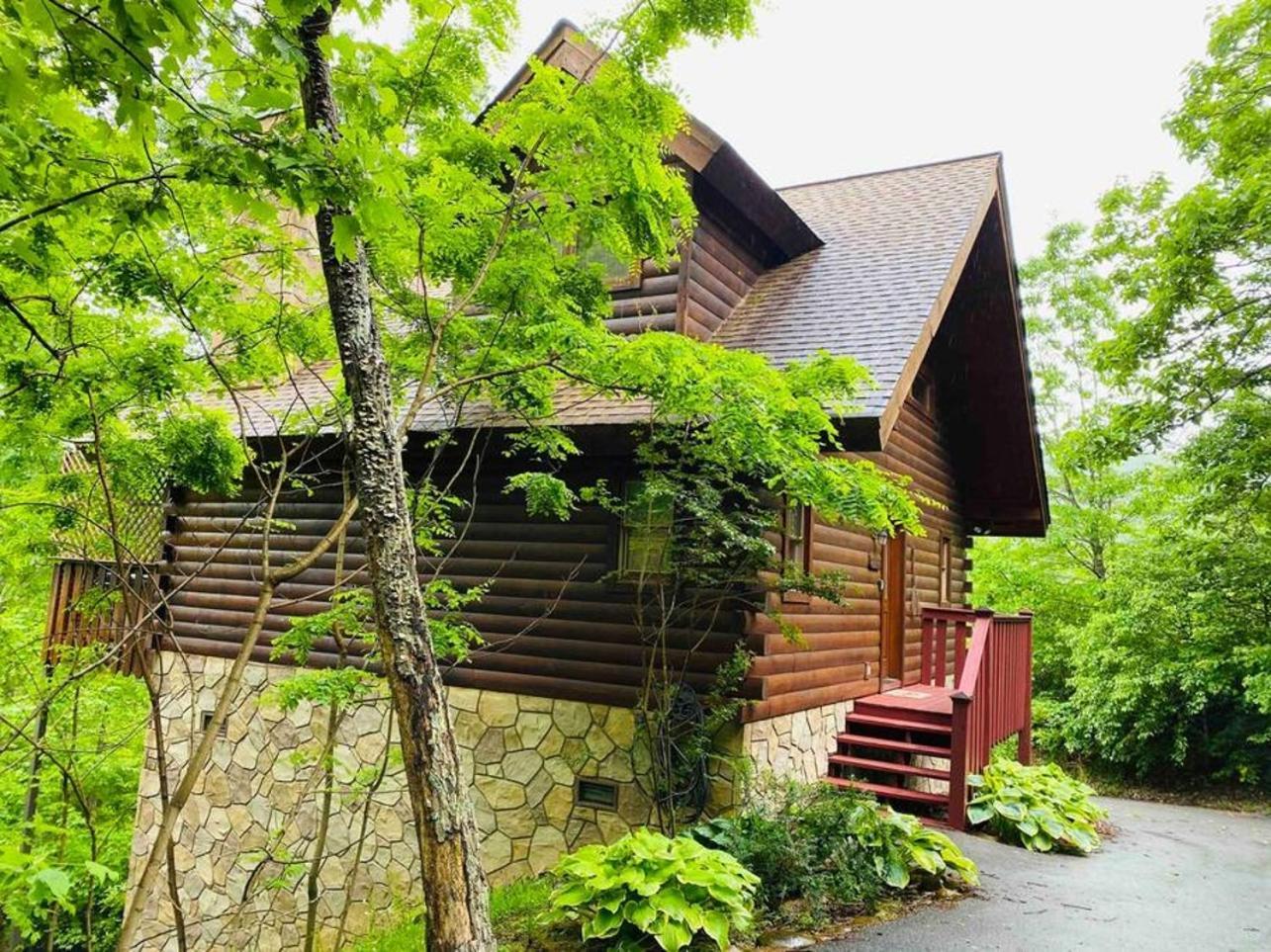 Romantic, Honeymoon Cabin In The Smokies! Гатлинбург Экстерьер фото