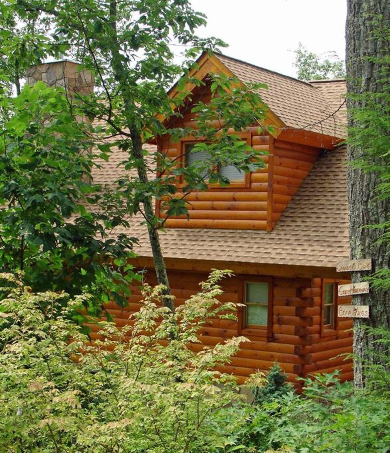 Romantic, Honeymoon Cabin In The Smokies! Гатлинбург Экстерьер фото