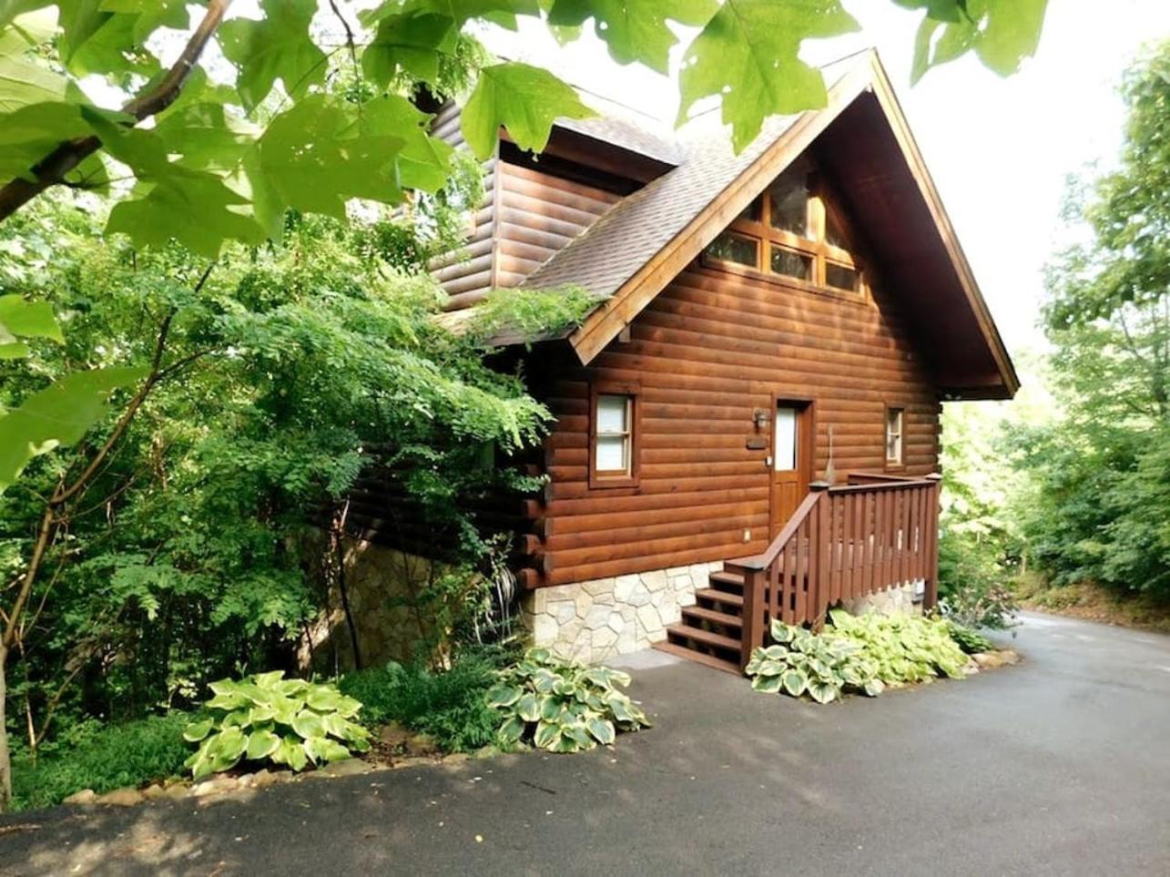 Romantic, Honeymoon Cabin In The Smokies! Гатлинбург Экстерьер фото